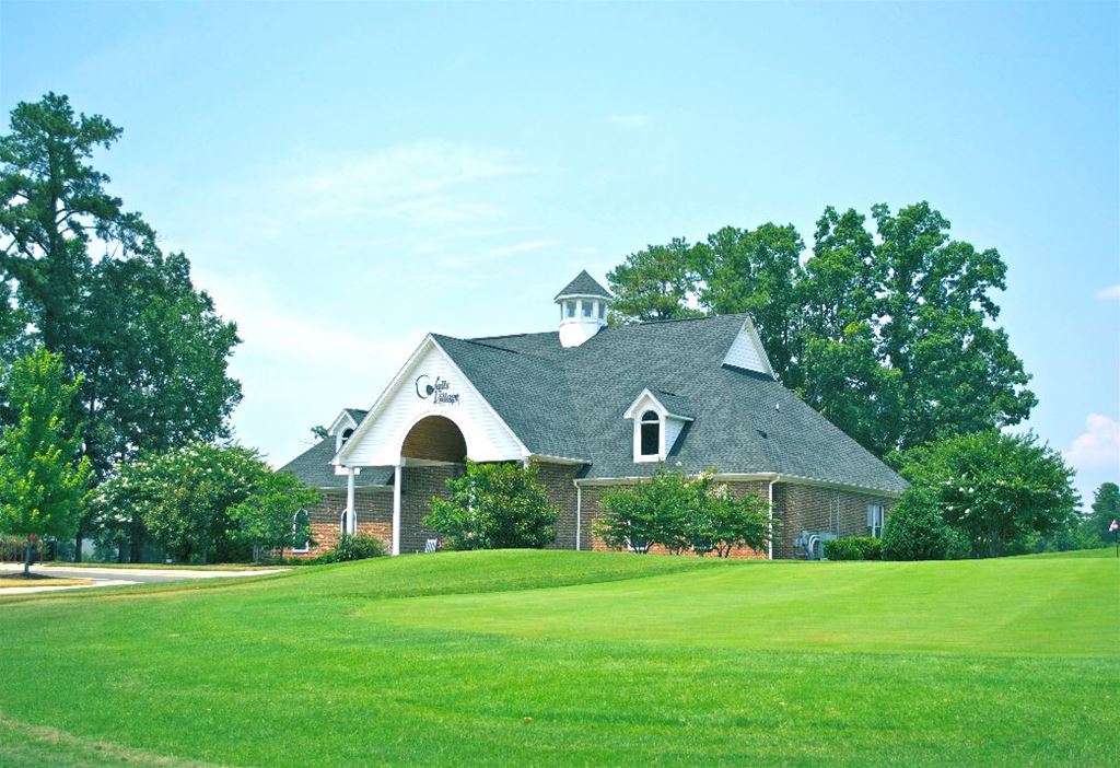 Falls Village Golf Club in Durham, North Carolina